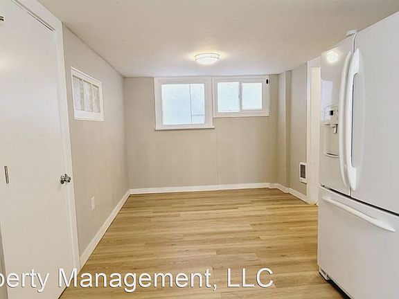 4th image of 3715 S Thompson Ave #C