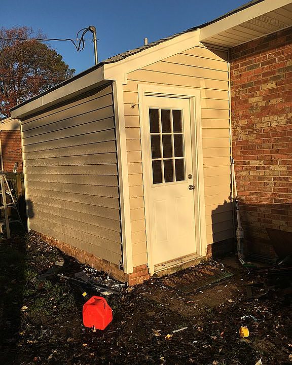 2nd image of 8709 Lakefront Dr