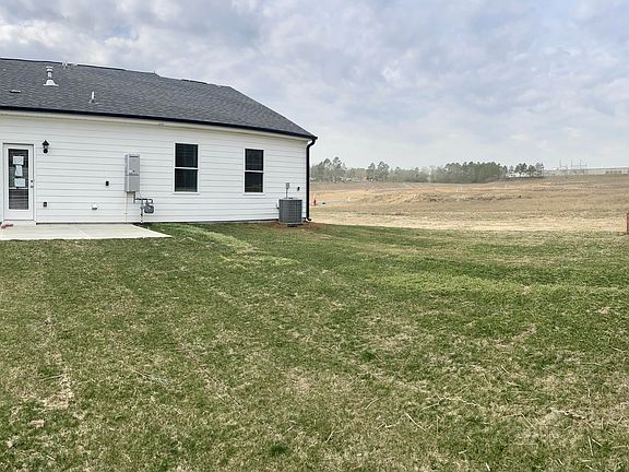 2nd image of 638 Quartz Ln