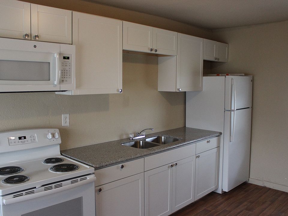 1st image of 1709 W 4th St #1709