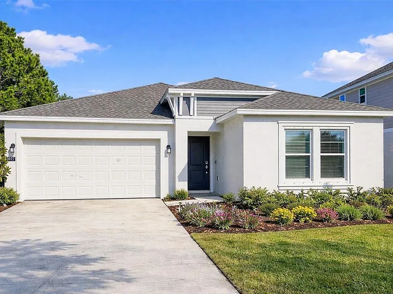 3977 Willowbrook Dr — Photo 1