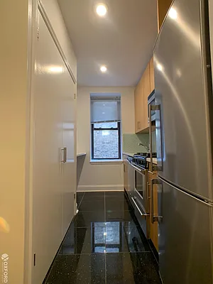 Rented by Oxford Property Group | media 8