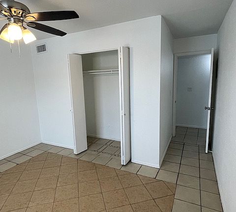 3rd image of 2801 Beachcomber Dr #1