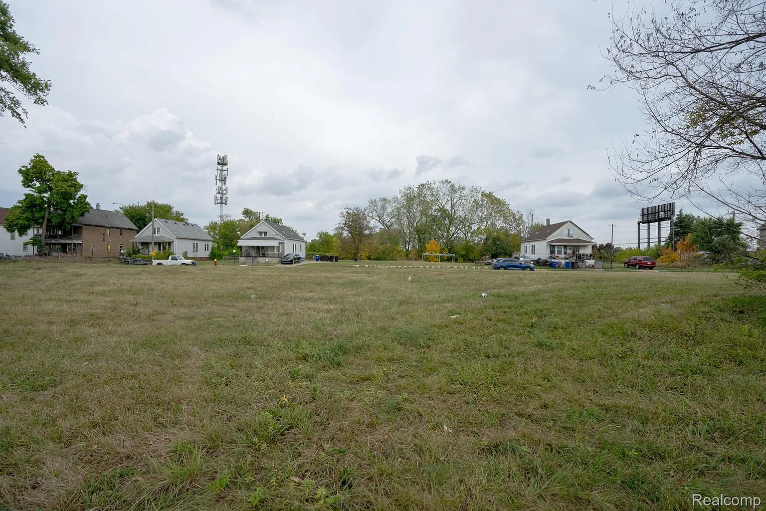 9838 Hindle St photo 1