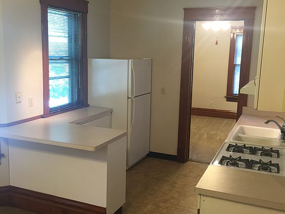 3rd image of 304 S 3rd St #3A