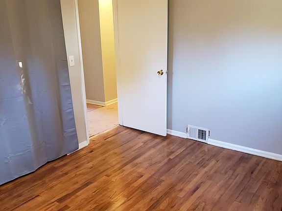 4th image of 785 Carolina