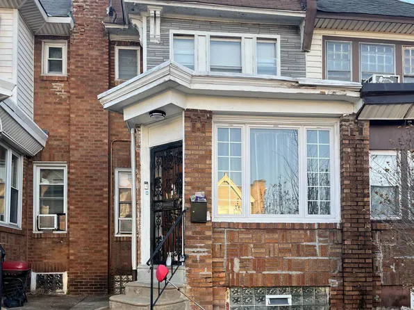 6603 N Gratz St, Philadelphia, PA 19126