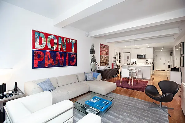 Sold by A & I Broadway | media 3
