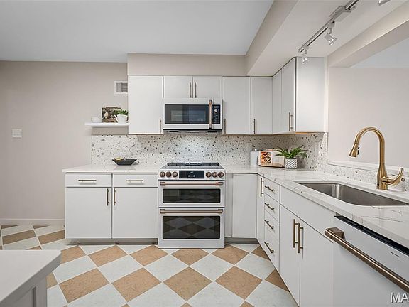 2nd image of 31 Bon Hills Dr