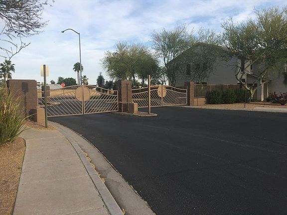3rd image of 2739 E Dragoon Cir
