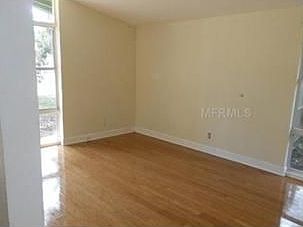 4th image of 929 Lakewood Ave