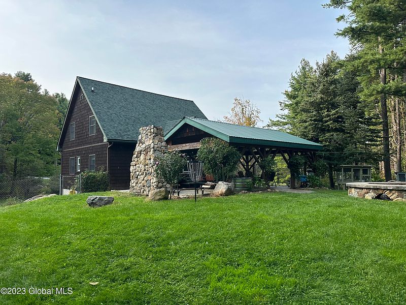 3rd image of 117 Split Rock Road