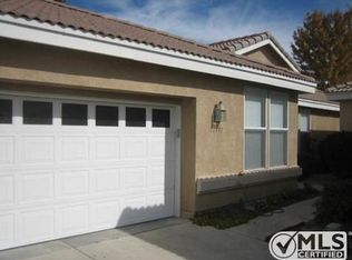 11111 Sandy Ln, Apple Valley, CA 92308