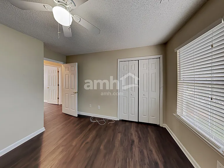 753 Country Lake Ct — Photo 14