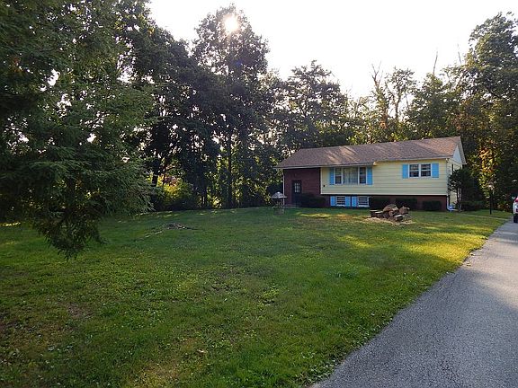 2nd image of 3 Whiteford Dr