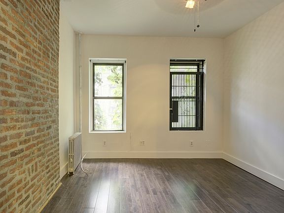 4th image of 411 W 48th St APT 3RW