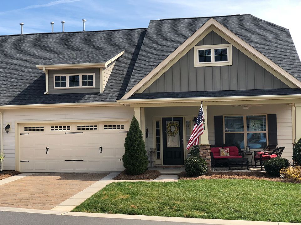 1st image of 107 Coral Ln