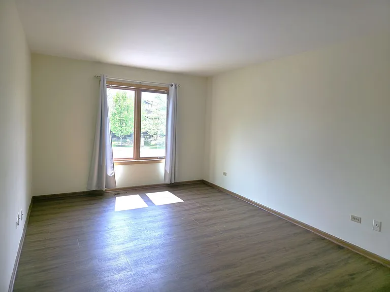 9234 Windsor Pkwy #0 — Photo 13