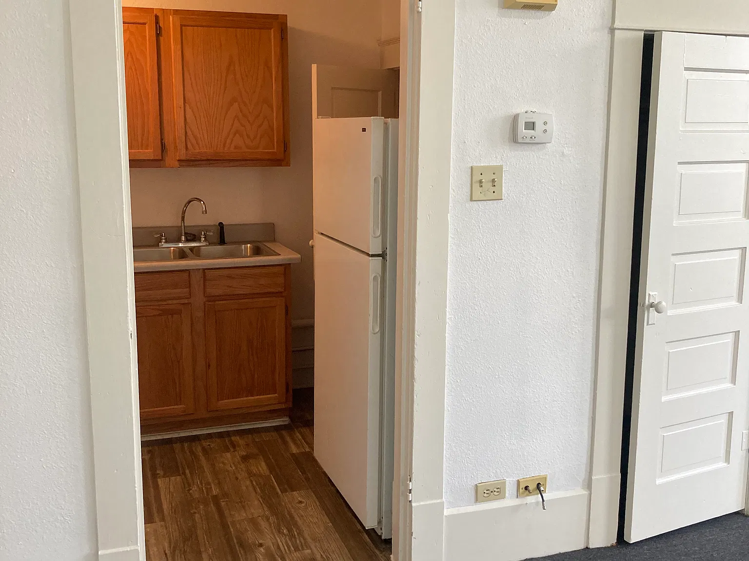 2 bed, 950 sqft, $950 — Photo 2