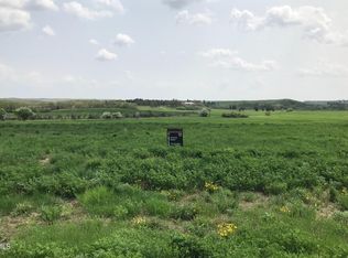 1159 Parker Ranch Rd, Bismarck, ND 58503