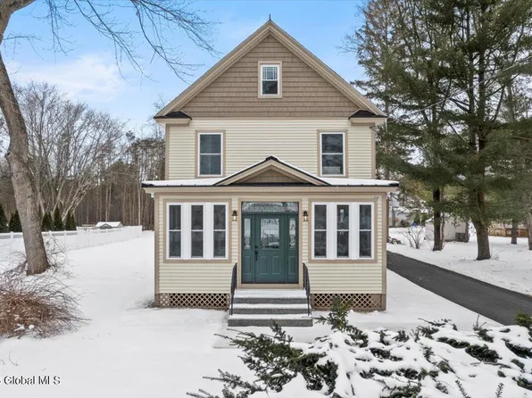 703 Lishakill Road, Niskayuna, NY 12309