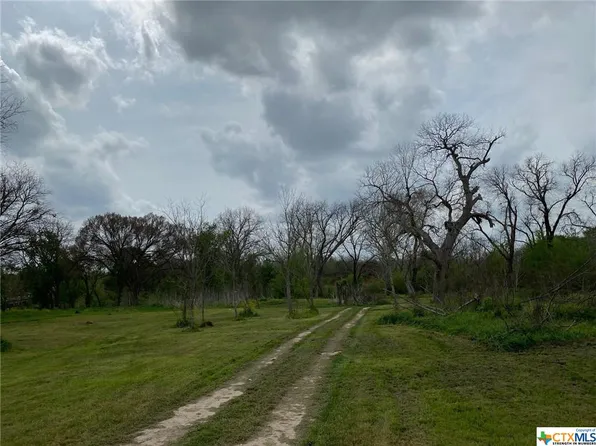 0 Fm 1979, Martindale, TX 78655