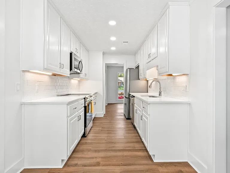 322 Cricket Ln — Photo 4