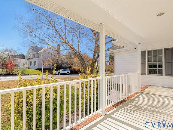 4th image of 8222 Eagle Creek Pl