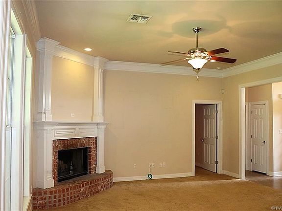 4th image of 6025 Whitney Dr