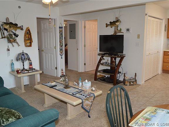 5th image of 40 Lighthouse Rd Unit 3-201