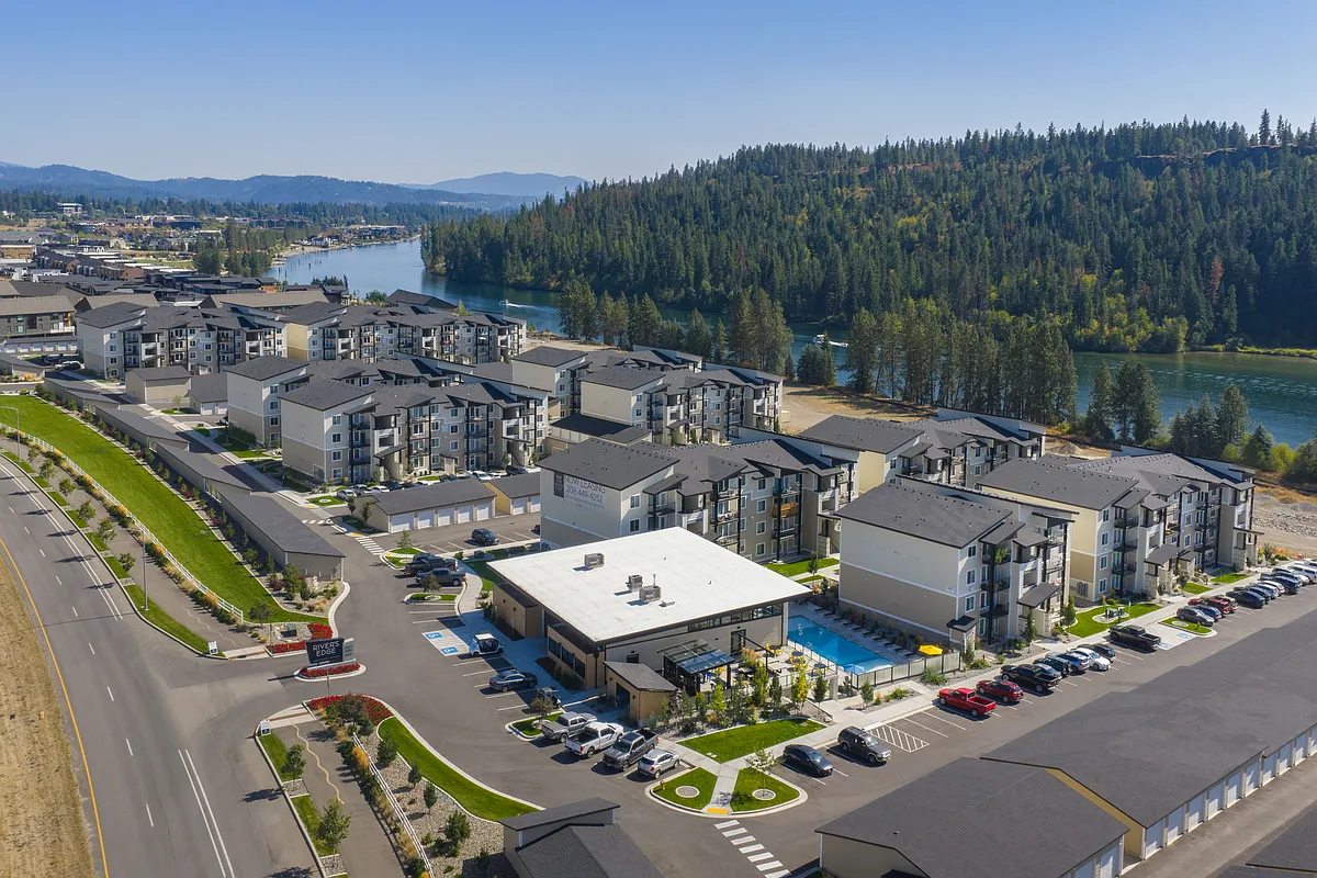 Building Photo - Rivers Edge Apartments