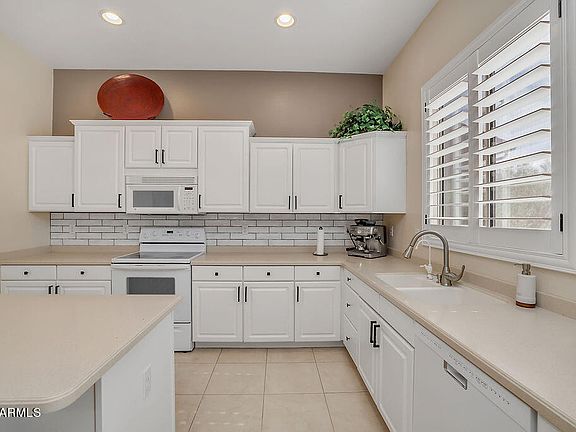 4th image of 4195 S LYSILOMA Lane