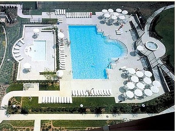 2nd image of 50 Oceana Dr W #9XZ