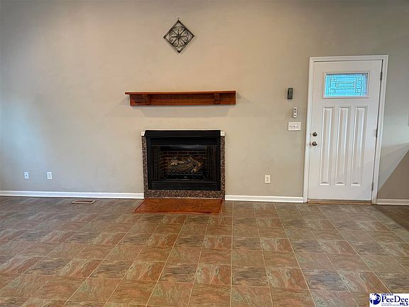 4th image of 2281 New Market Rd