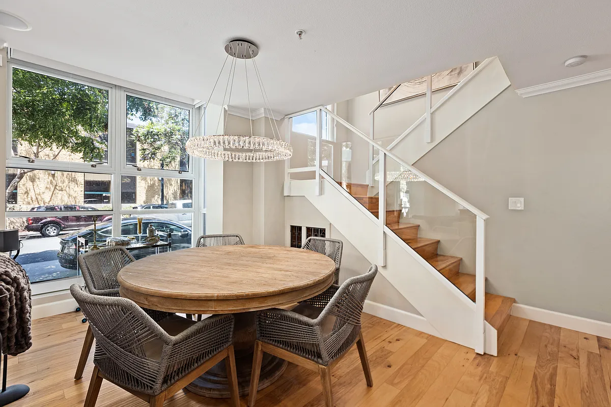 2 bed, 2.5 bath, 1659 sqft, $7,000 — Photo 3
