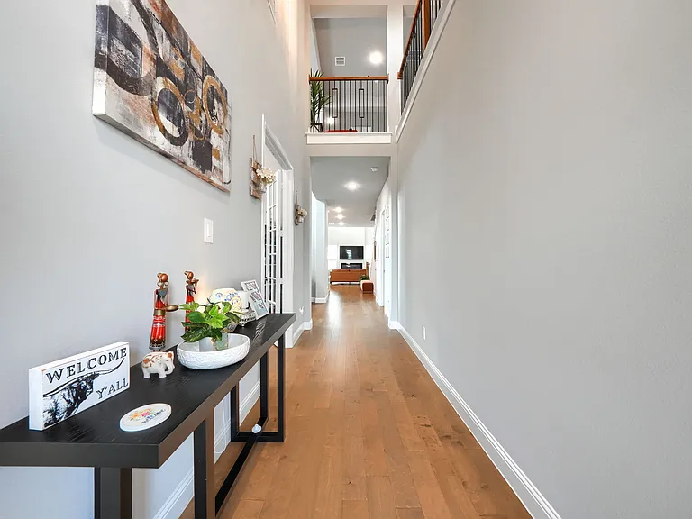 2446 Bainbridge Dr — Photo 37
