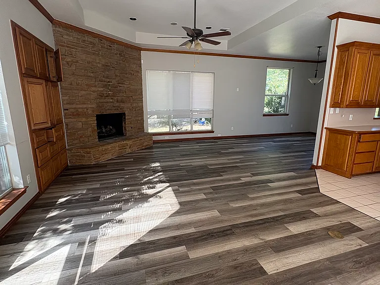 1716 FM 407 — Photo 14