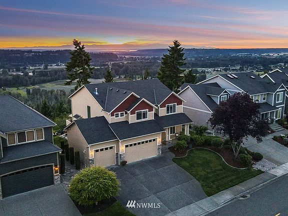 3rd image of 10907 176th Ave E