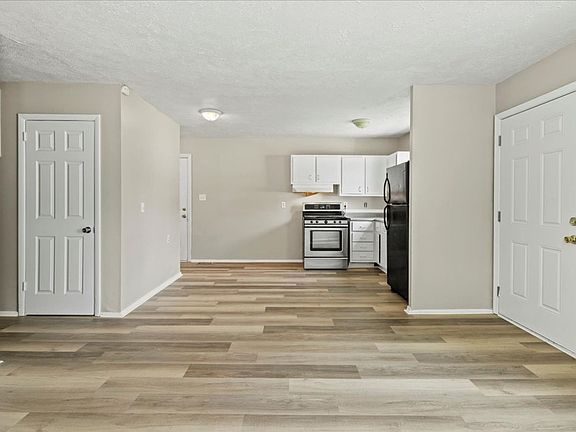 3rd image of 2119 White Ave