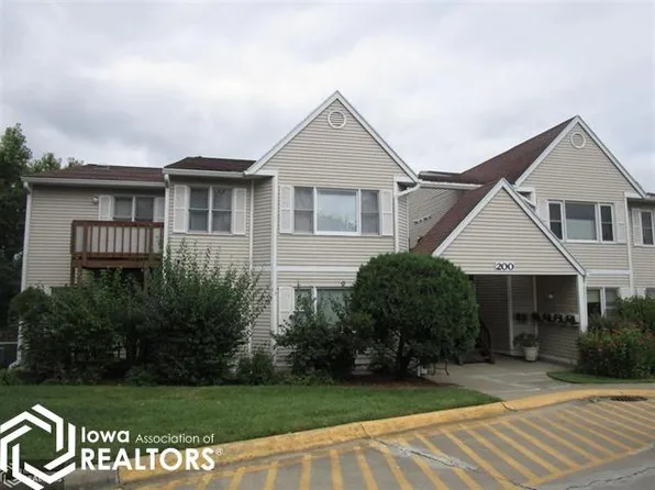 701 E Lowe Ave APT 203, Fairfield, IA 52556