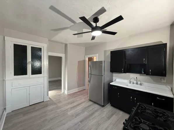 1729 4th Ave #2, New Kensington, PA 15068