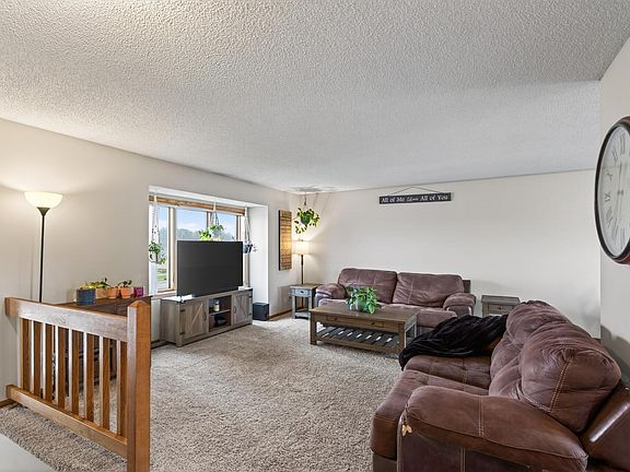 5th image of 14620 Hayes Rd