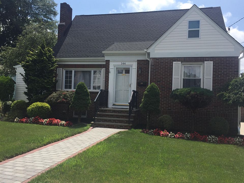 1st image of 144 McCutcheon Ave