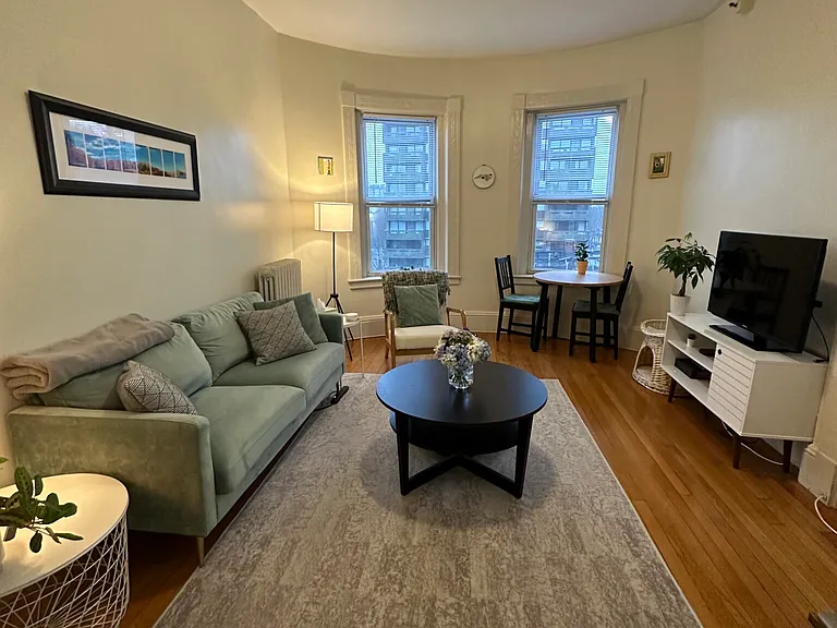 1475 Beacon St #43 — Photo 2