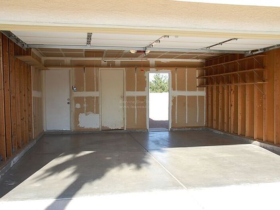 4th image of 1531 N Santa Anna Ct