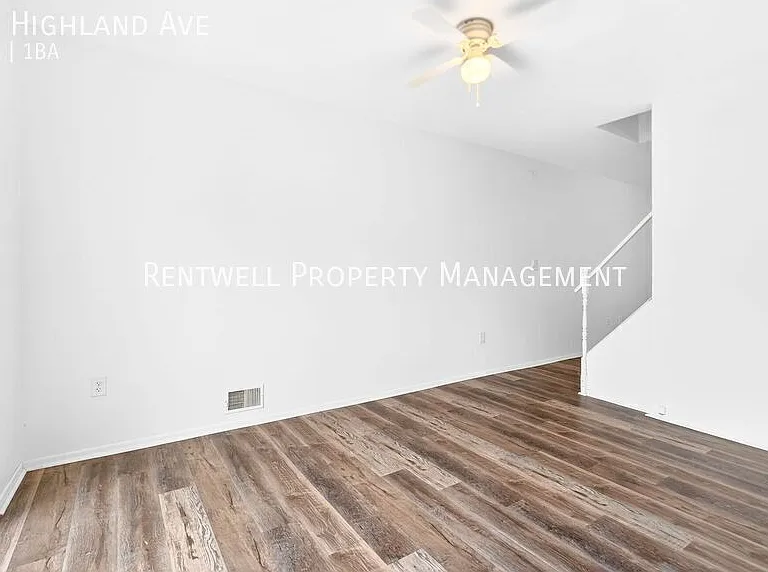 27 Highland Ave — Photo 9