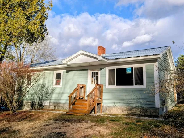 158 Howe Hill Road, Greenwood, ME 04255