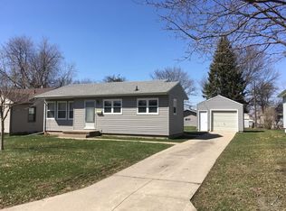 1608 Elder Dr, Marshalltown, IA 50158
