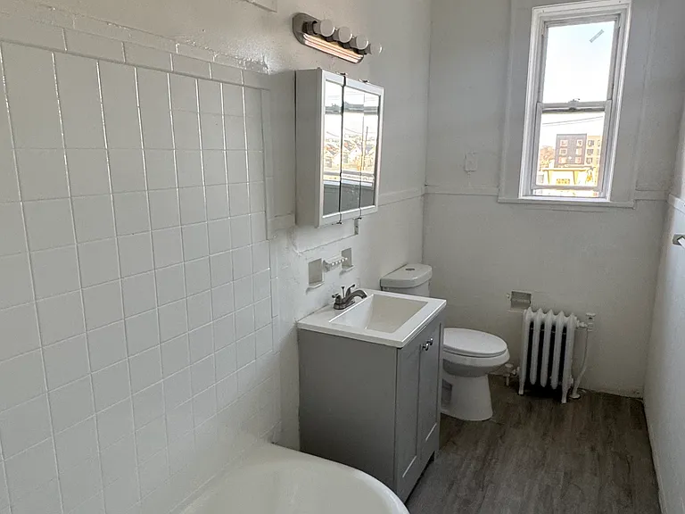 1011 East Jersey Street — Photo 14