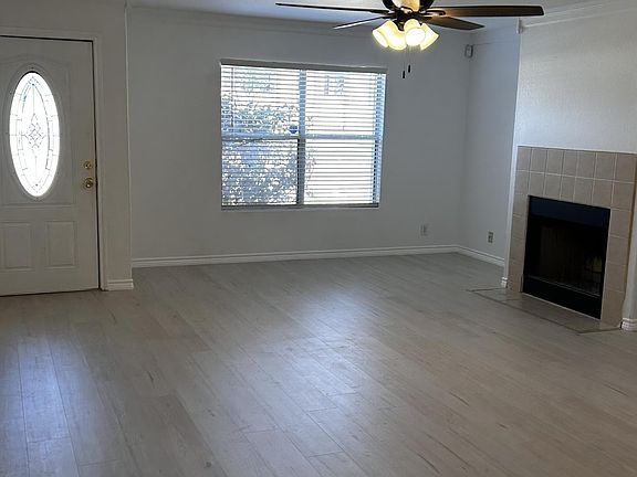 Living Rm
